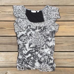 NY&Co floral Black White ruffle blouse top sz small